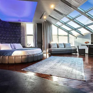 Diamond Suites, Philian And Greece